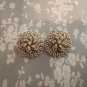 Vintage Floral Clip Earrings